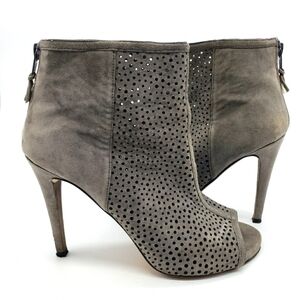 Stuart Weitzman Women US 8 Grey Heeled Bootie Suede Laser Cut Open Toe Heel Zip